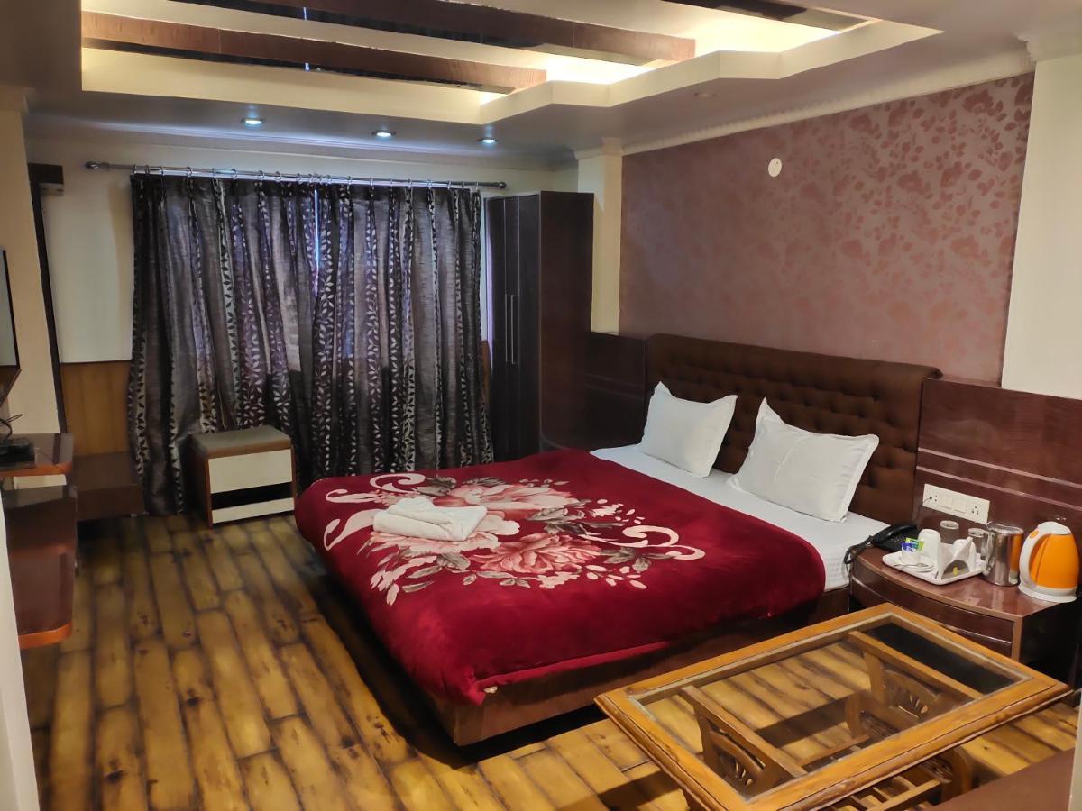 Hotel Berries Гангток Екстериор снимка